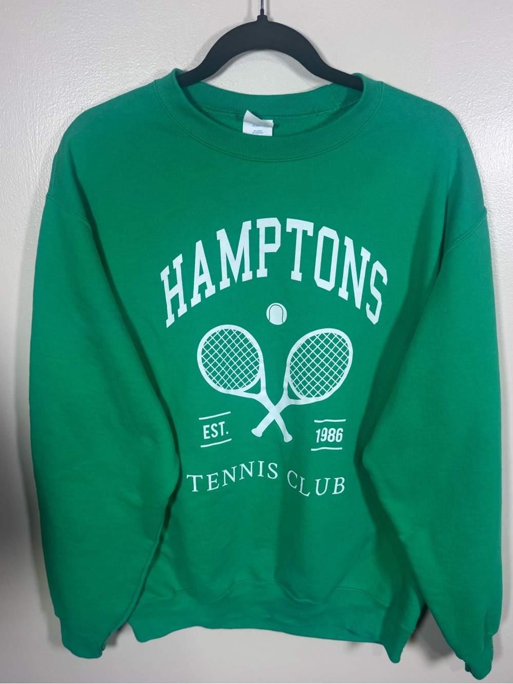 Hamptons Tennis Club Preppy Green Coastal Sweatshirt Size Large Port & Co Unisex